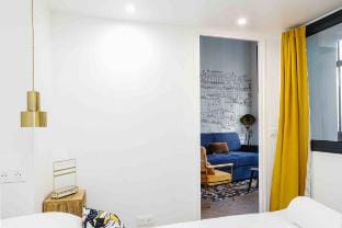 Designer apartment in Montmartre for up to 6 pers Apartment in Paris