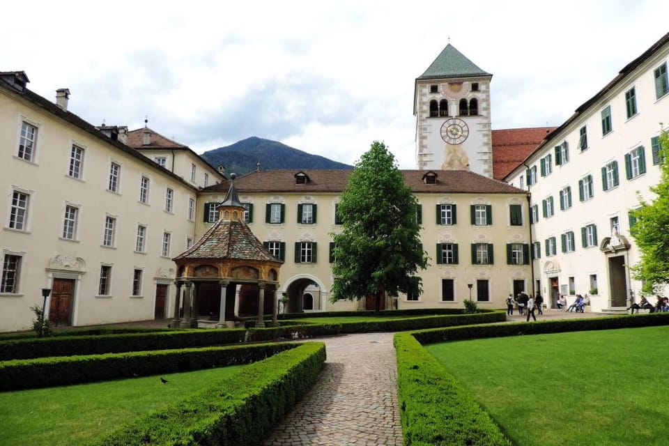 Le Rose Di Marianne - Sud Apartment in Brixen