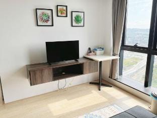 Revo Bukit Jalil - Stadium Bukit Jalil / Axiata Vacation rental in Federal Territory of Kuala Lumpur