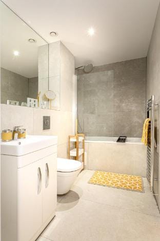 Cosy 2-Bed Apt w/Parking, nr Harry Potter & London Apartment in Watford