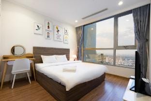 2 bedrooms entire place at Vinhomes Apartment in Ho Chi Minh City