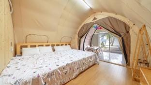 Boryung Oz camping Glamping Bed and Breakfast in South Korea