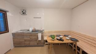 4 bedroom, 4 bath, 1 stop to KIX, 7 beds, Max 14 Vacation rental in Sennan