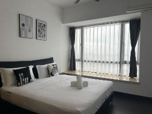 R&F 2Bedroom2Bath Classic Seaview By Wan Li Apartment in Johor Bahru