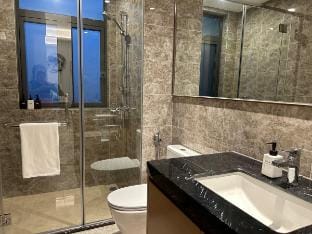 R&F 2R2B  Seaview By Wan Li Homestay Apartment in Johor Bahru