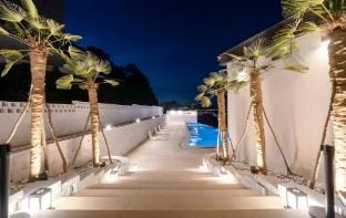 Miamor Pool Villa Bed and Breakfast in South Korea
