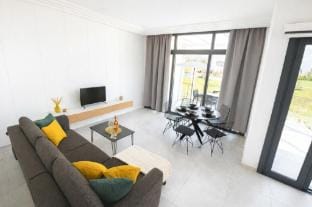 Modern apartment in cozy retreat Apartment in Famagusta District