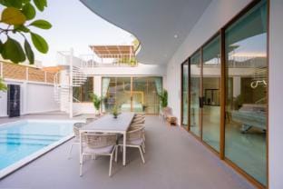 Paco Villa Pattaya Villa in Pattaya City