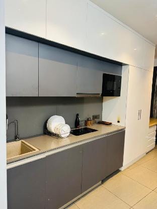 Review view studio 31st floor Apartment in Noida