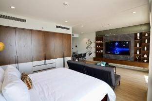 Premium Apartment with Ha Long Bay View Apartment in Laos