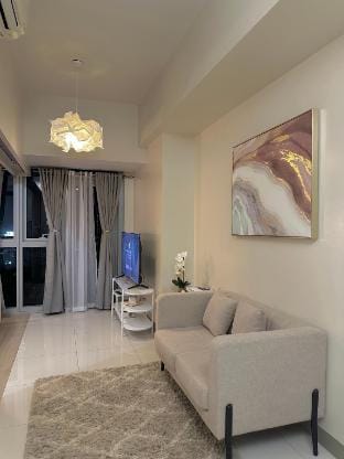 1Bedroom with balcony@Uptown BGC Vacation rental in Makati