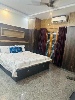 Tranquil Luxury 4 BHK house Vacation rental in Bengaluru