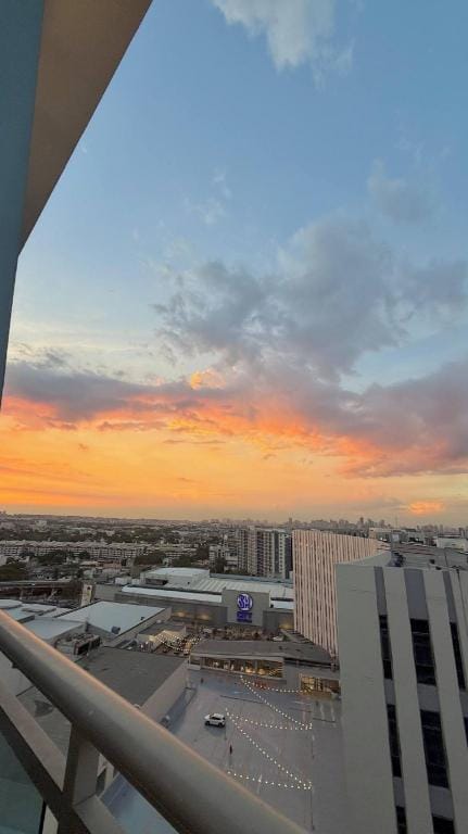 1BR Bahamas 19th floor, Azure Paraaque Bed and Breakfast in Paranaque