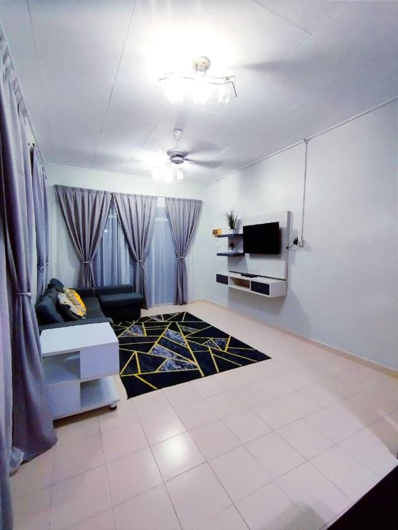 Puteh House Kemaman Vacation rental in Terengganu, Malaysia