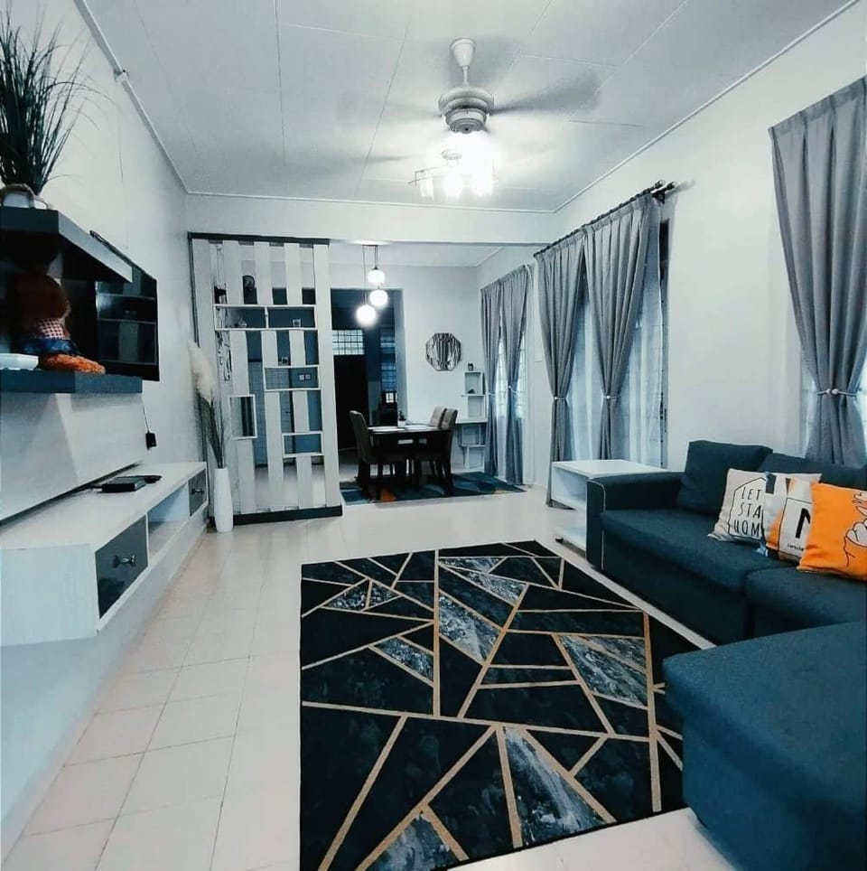 Puteh House Kemaman Vacation rental in Terengganu, Malaysia