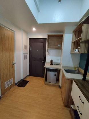 GOLDMINE 1508 Apartment in Pasay