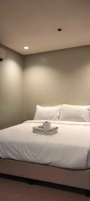 Spacious Studio Apartment B307 Apartment in Makati