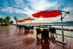 R&F Luxurious Mall Large 3 Bedder-Smart TV/Parking Vacation rental in Johor Bahru