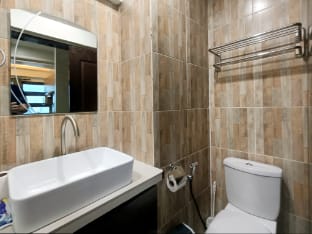 Royalty Suite | Panorama View | Netflix 4k Apartment in Lapu-Lapu City
