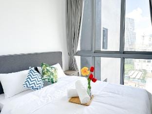 Family Friendly 2 Queen Bed 2BR Pool/Gym/WIfi Vacation rental in Phnom Penh Province