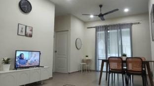 The Pool Cottage, 2BR with Pool near Beach+Netflix Villa in Malaysia