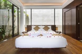 Villa with City Views & Pool | Location Near GWK Villa in Kuta Selatan