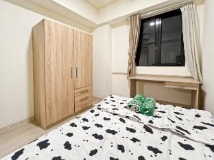 Large 3BR Meikarta Apt w/ WiFi & Netflix Vacation rental in West Java