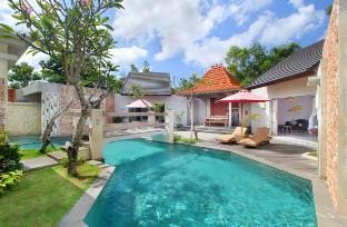 Scenic Villa with Spacious Pool Vacation rental in Bali