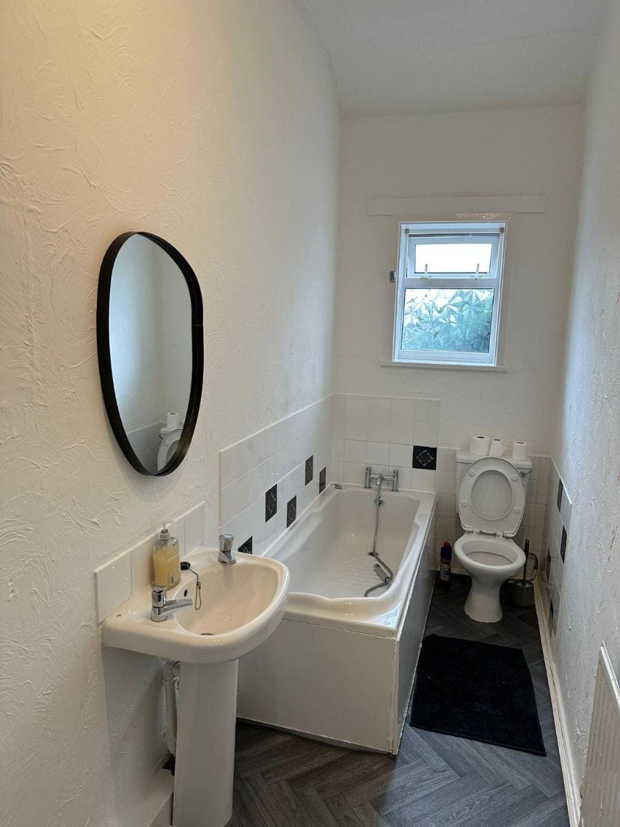 Entire house in Westoughton Vacation rental in England