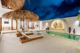 Casa Bonita 2BR @ Central Canggu Villa in North Kuta