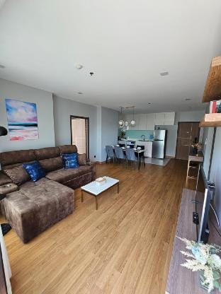 9 Big Family size Condo 4 Soft Beds, Sky Pool +Gym Apartment in Chiang Mai
