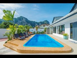 Oasis 4BR Private Pool Villa in central Ao Nang Villa in Krabi Changwat