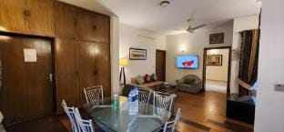 3 BHK Upper Portion Villa | Central Gulberg 3. Apartment in Lahore