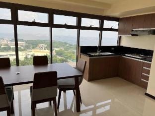86sqm 2 BRs Manila Bay view  Vacation rental in Pasay