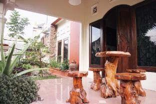 Omah Uqieta-Good place for Family and Group Vacation rental in Yogyakarta