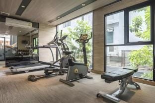 Modern & Homely 1BR 10 Min Walk-Asok/Terminal 21 Apartment in Bangkok