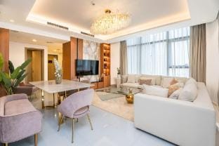 Escape24 Luxury 2BR Paramount Midtown Business Bay Apartment in Dubai