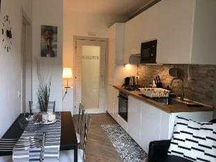 MilanHolidays Apartment. 2 Bedrooms (1-7 people) Vacation rental in Milan