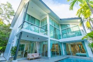 Nicest In Phuket 4Br 1.5 km Bang Tao Beach #V141 Vacation rental in Choeng Thale