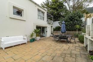 3 Bedroom Family Home - HoutBay Vacation rental in Cape Town