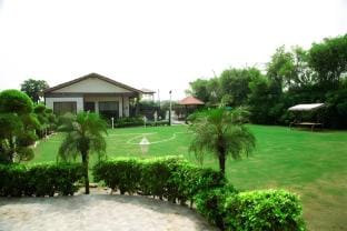 The Vista Farms Villa in Noida