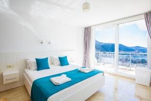 Villa Royal 1 konforlu ve deniz manzaralı villa Villa in Kalkan Belediyesi