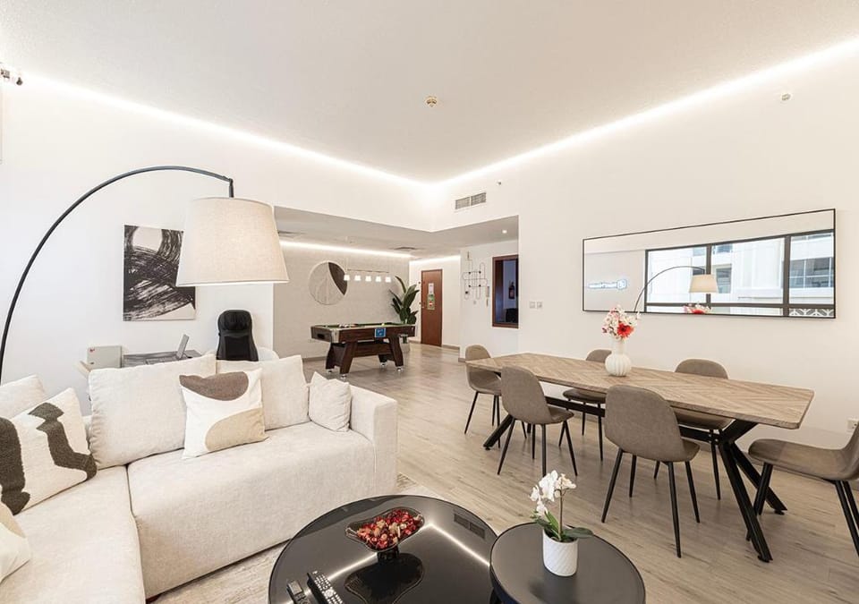 Next'House - JBR Beach Hostel Hotel in Dubai
