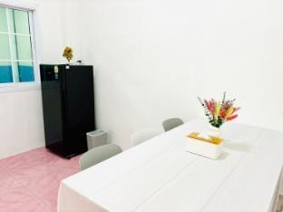 Mali House Hatyai Vacation rental in Thailand