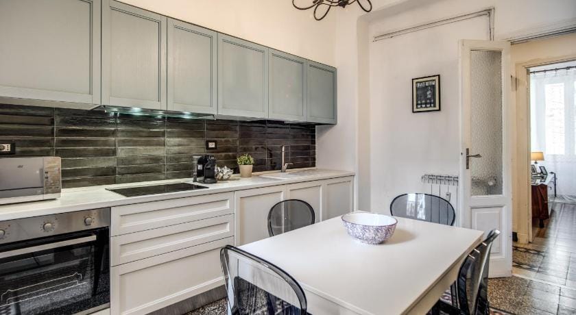 AwesHomeItaly - Cinque Terre Liberty Dream Apartment in La Spezia