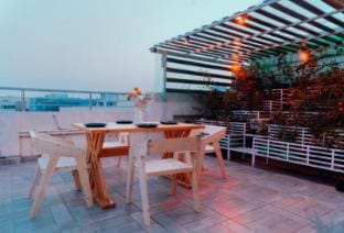 Lovely Hawk Wooden Cottage KPHB Vacation rental in Hyderabad