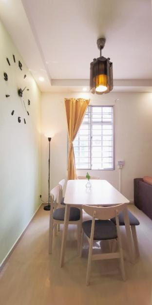 【???】Cozy House 4BR - M/Austin S/Indah Vacation rental in Johor Bahru