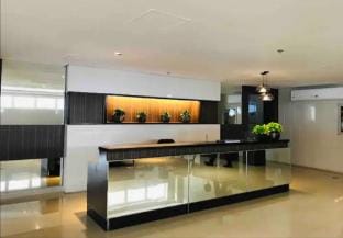 1 Bedroom with Netflix & Wireless Karaoke Speaker Apartment in Quezon City