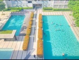 Fully Furnished 1 Bedroom inTrees with Netflix Vacation rental in Quezon City