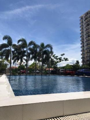 Cozy studio unit near mactan airport with balcony Apartment in Lapu-Lapu City